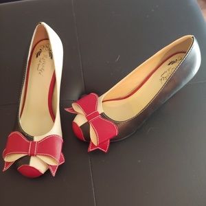 Lola Ramona size 37 , 6.5 heels